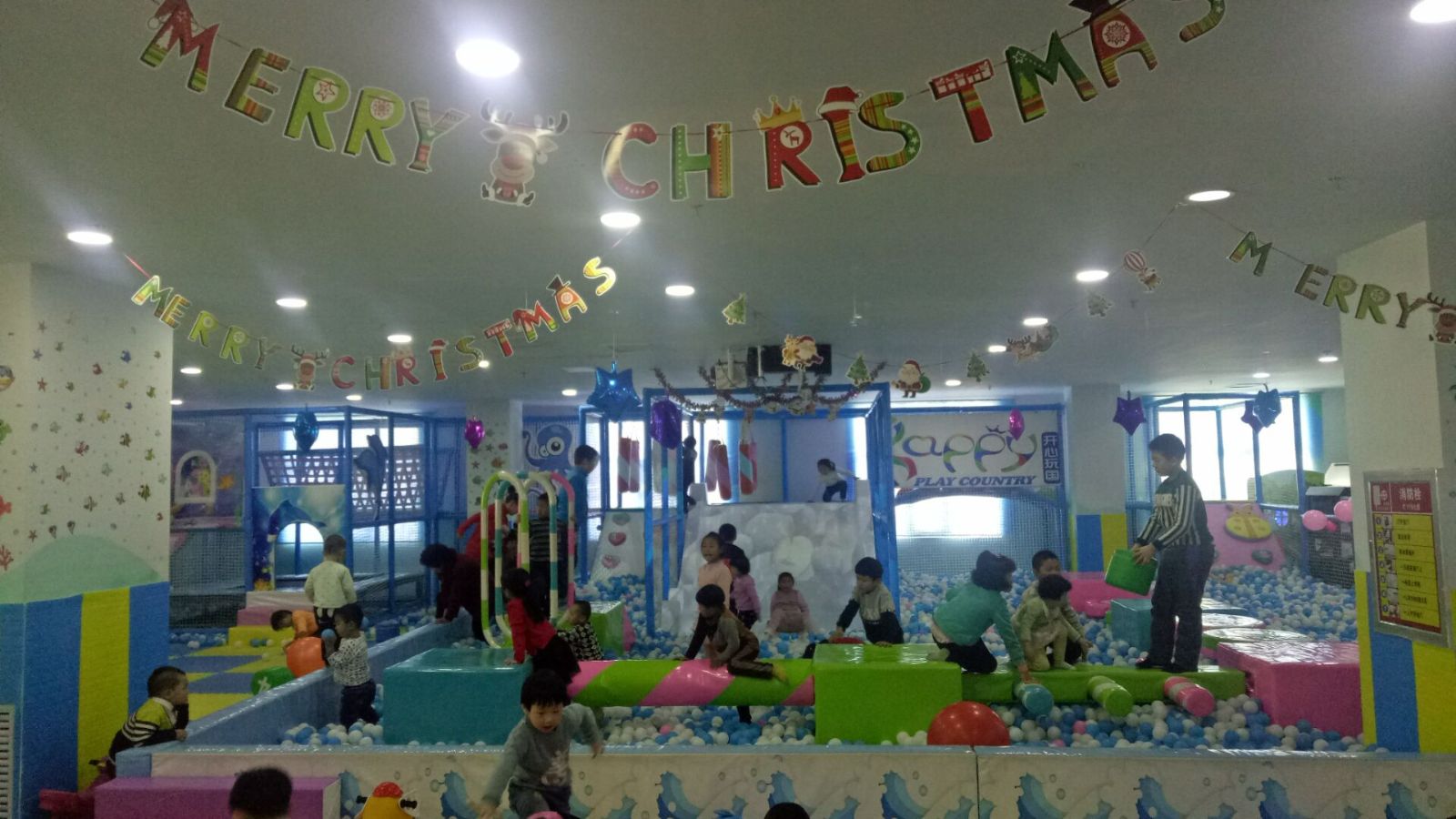 室内儿童乐园设备直销厂家哪个好