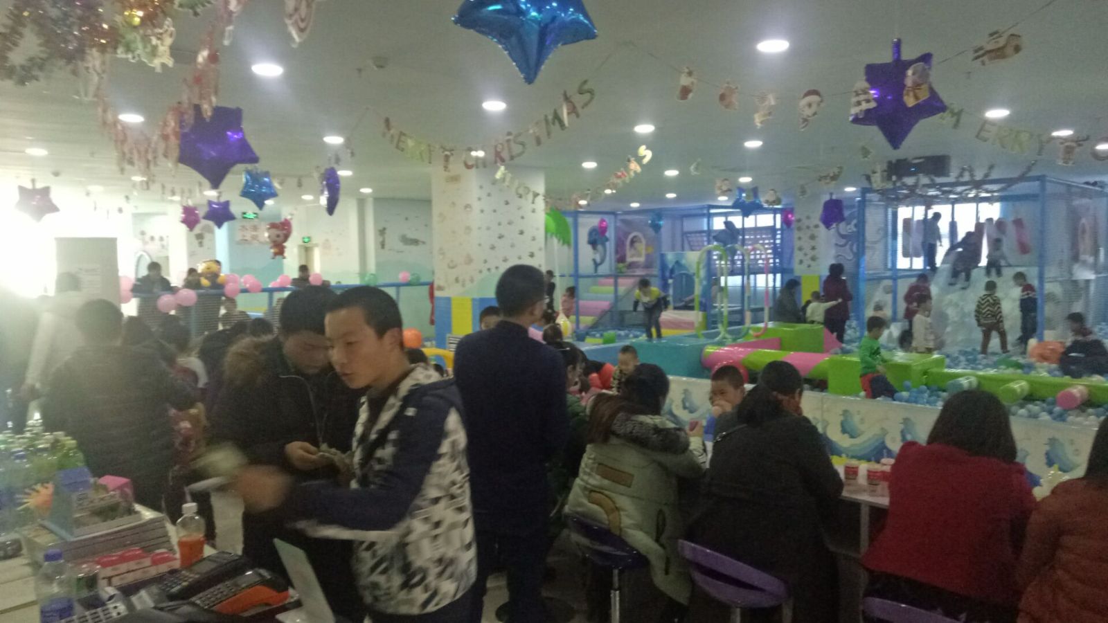 红衣裳鼓声响,开心哈乐喜洋洋,恭喜开心哈乐加盟商开业大吉!!